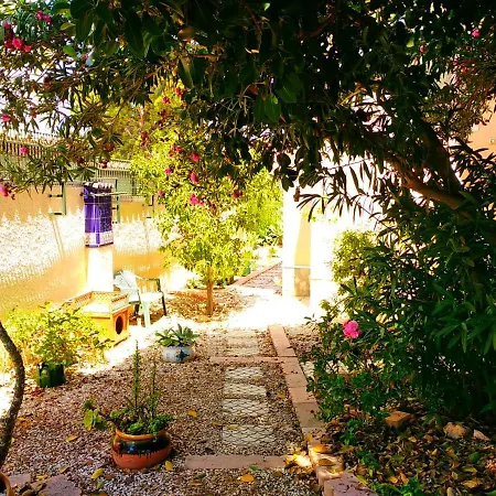 Roma Villa *